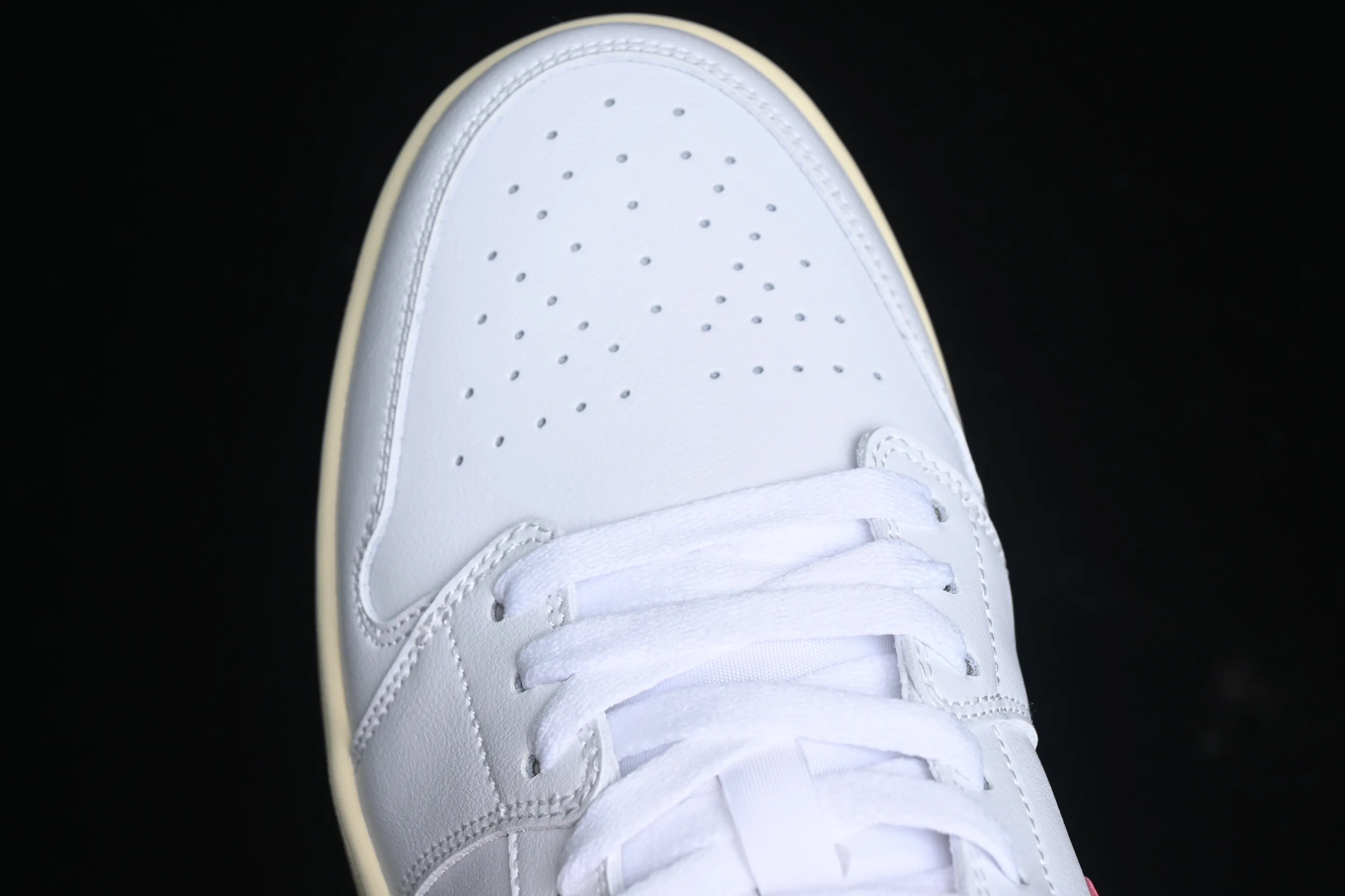 All categories Air Jordan Jordan series basketball shoes Air Jordan 1 Low Air Jordan 1 Low AJ1 Joe 1 white and pink low-top cultural and casual sneakers DC0774-109